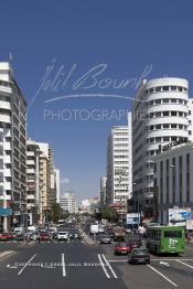 Image du Maroc Professionnelle de  La démolition de l’ancienne Gare de la C.T.M. et de la banque d’Etat du Maroc qui fermaient l’ex Place de France pour l’ouverture de l’Avenue de la République l’actuelle Avenue des Forces Armées Royales (F. A. R.) a eu lieu en 1953. Elle fait partie des plus importantes artères de la ville où plusieurs sociétés marocaines et étrangères avaient établi leur siège, Mardi 7 Juillet 2009. (Photo / Abdeljalil Bounhar)